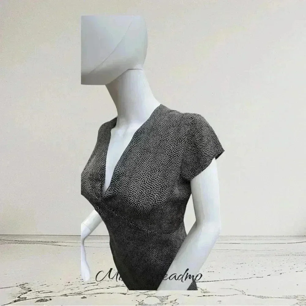 ~Casual Corner~ Beautiful Silk Dress - Size 10 - Picture 3 of 10